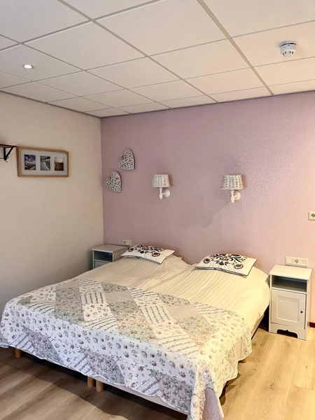 Comfort vierpersoonskamer – afbeelding 2