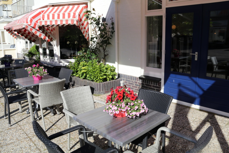 Tweepersoons kamer met balkon - Douche/toilet – afbeelding 4