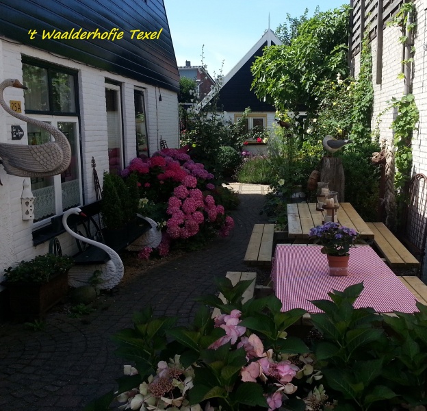 B&B 't Waalderhofje - Tweepersoons kamer met boxspringbedden – afbeelding 4
