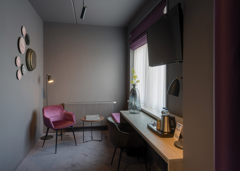 Tweepersoons ruime comfortkamer - Bad/douche/toilet – afbeelding 4