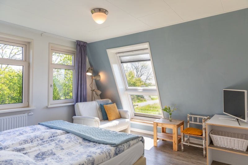 B&B Wad Uniek - Tweepersoons kamer met bad/douche/toilet – afbeelding 2