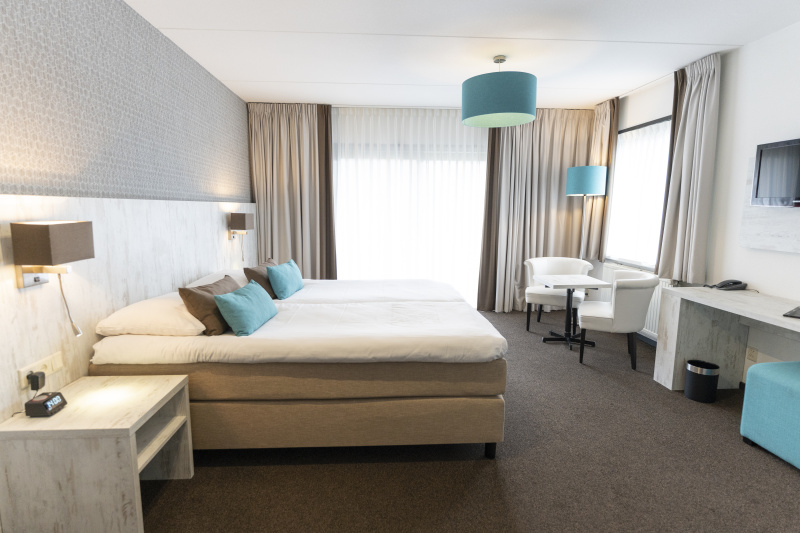 Tweepersoons kamer met balkon - Bad/douche/toilet – afbeelding 2