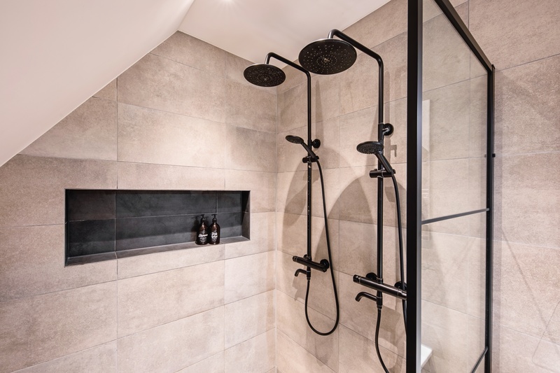 Kamer 1 Superdeluxe met jacuzzi – afbeelding 4