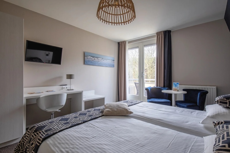 Tweepersoons ruime kamer - Douche/toilet – afbeelding 4