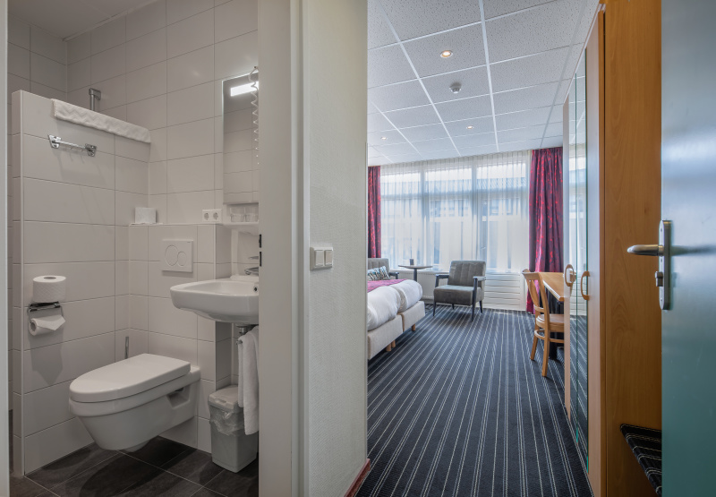 Tweepersoons kamer met terras - Douche/toilet – afbeelding 4