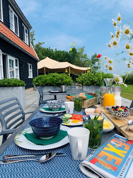 Private business villa met 12 hotelkamers – afbeelding 2