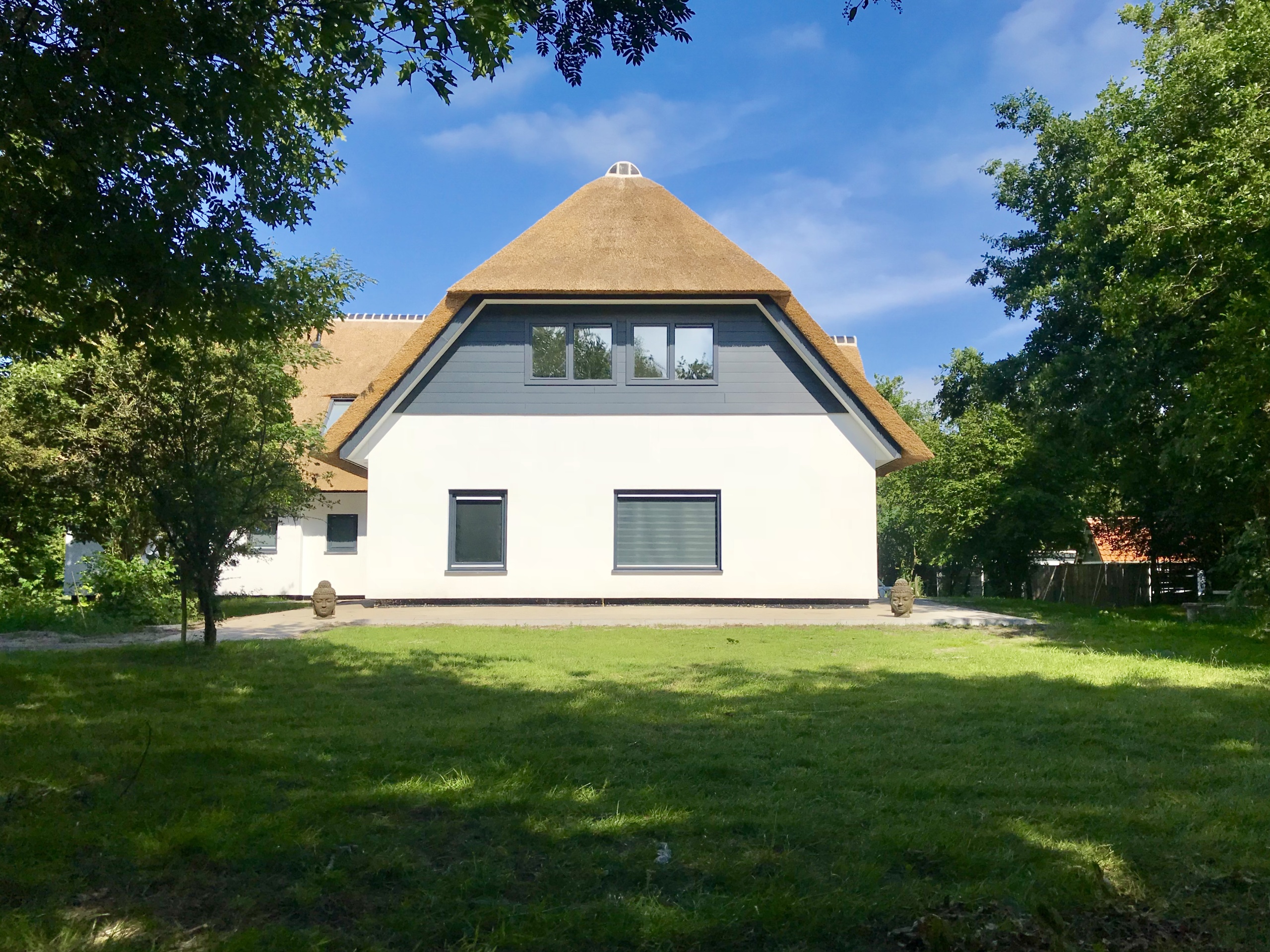 Drie B&B kamers met jacuzzi en buitenkeuken