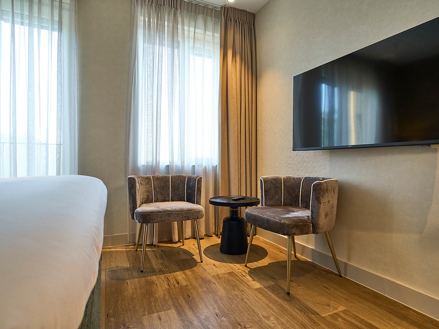 Deluxe kamer met bad – afbeelding 4