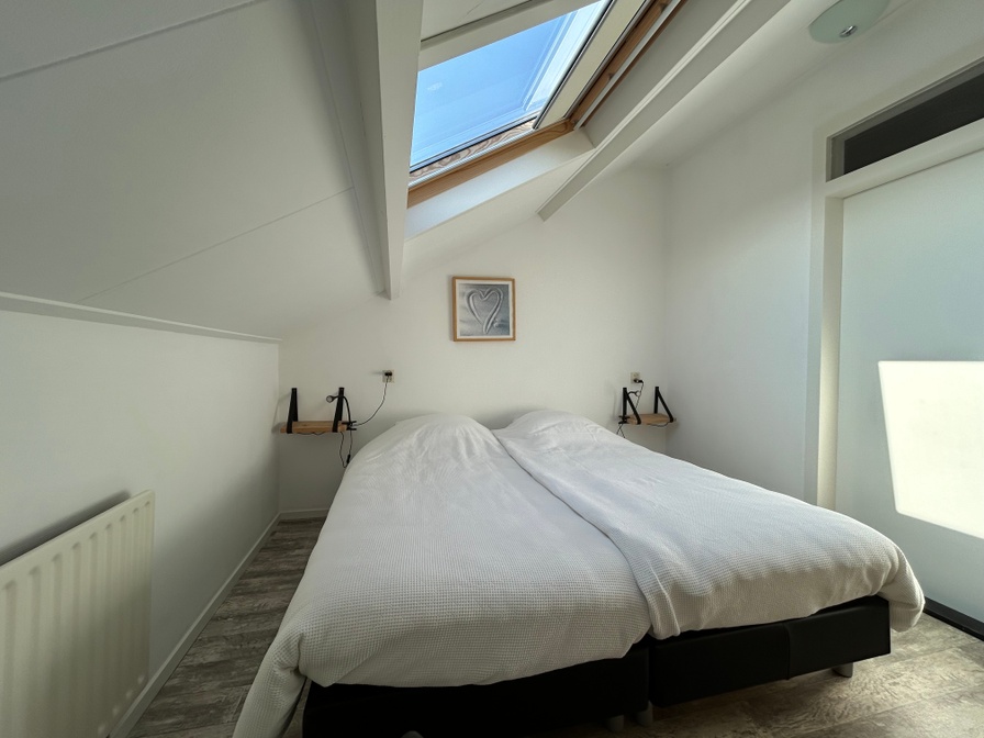 Kamer 2e etage – afbeelding 2