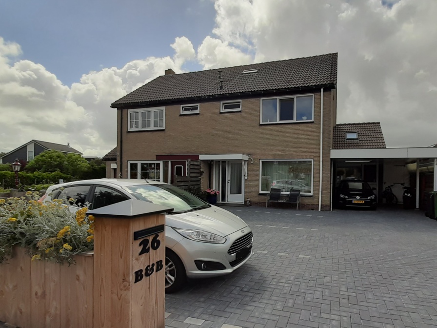B&B Huijsman - Tweepersoons kamer met boxspringbedden – afbeelding 5